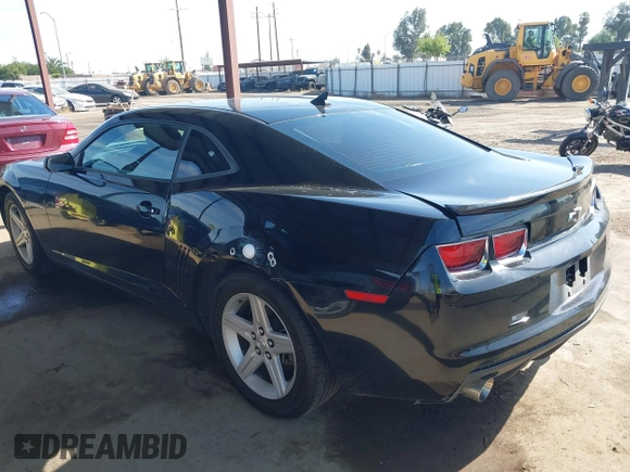 2012 Chevrolet Camaro 1LT z VIN 2G1FB1E31C9176099, wystawiony jako IAAI lot #42032029 z przebiegiem 87 552 mil mil oraz . Historia ofert i sprzedaży dostępna na DreamBid. Obrazek 3.