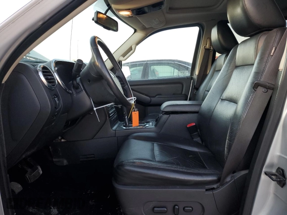 2010 Ford Explorer Limited с VIN 1FMEU7FE8AUA17737, выставлен на аукционе Copart как лот 42603645 с пробегом 228 673 миль миль и Списание • Salvage title. История ставок и продаж доступна на DreamBid. Изображение 7.