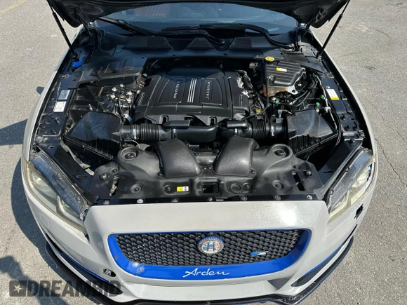 2016 Jaguar XJ Portfolio with VIN SAJWA2G7XG8V99511, listed as a Copart auction lot 63823895 with 102,082 mi miles and Clean title. Bid and sale history available at DreamBid. Image 9.