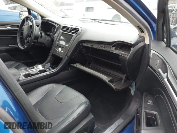 2018 Ford Fusion Titanium with VIN 3FA6P0RU8JR124066, listed as a IAAI auction lot 42106389 with Not Provided miles and . Bid and sale history available at DreamBid. Image 5.