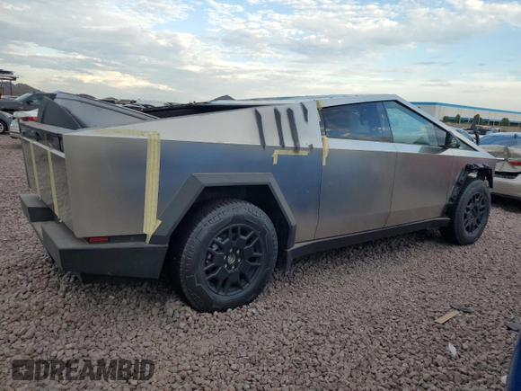 2024 Tesla Cybertruck z VIN 7G2CEHED6RA013370, wystawiony jako Copart lot #69230494 z przebiegiem Nie podano mil oraz Szkody całkowita. Historia ofert i sprzedaży dostępna na DreamBid. Obrazek 3.