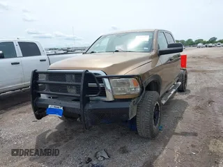 2012 Ram 2500 ST z VIN 3C6UD5CLXCG272362, wystawiony jako IAAI lot #42216175 z przebiegiem 217 984 mil mil oraz . Historia ofert i sprzedaży dostępna na DreamBid. Obrazek 6.