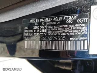 2012 Mercedes-Benz E-Class E 350 Luxury with VIN WDDHF5KB6CA529535, listed as a IAAI auction lot 41821183 with 140,820 mi miles. Bid and sale history available at carsss.com. Image 9.