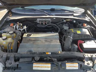 2007 Ford Escape Hybrid with VIN 1FMCU59H77KB97749, listed as a IAAI auction lot 41403183 with 1 mi miles. Bid and sale history available at carsss.com. Image 10.