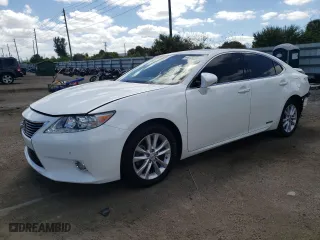 2015 Lexus ES 300h Hybrid with VIN JTHBW1GG8F2086119, listed as a Copart auction lot 44750983 with 50,909 mi miles. Bid and sale history available at carsss.com. Image 1.