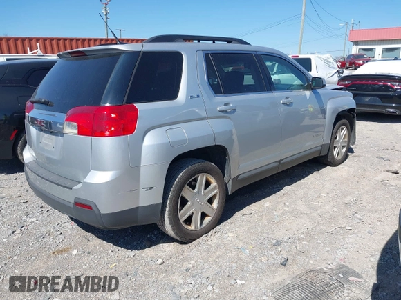 2011 GMC Terrain SLE-2 with VIN 2CTALSEC0B6437540, listed as a IAAI auction lot 41750859 with 186,537 mi miles. Bid and sale history available at carsss.com. Image 4.