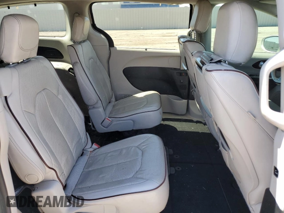 2017 Chrysler Pacifica Limited z VIN 2C4RC1GG4HR607740, wystawiony jako Copart lot #53989725 z przebiegiem 158 148 mil mil oraz Szkoda całkowita • Salvage title. Historia ofert i sprzedaży dostępna na DreamBid. Obrazek 11.