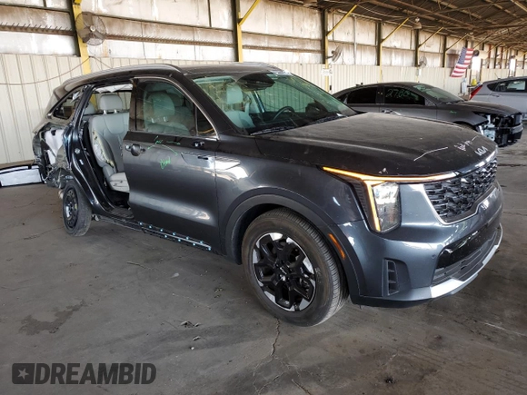 2024 Kia Sorento S z VIN 5XYRL4JC4RG273657, wystawiony jako Copart lot #58602295 z przebiegiem 13 150 mil mil oraz Szkoda całkowita • Salvage title. Historia ofert i sprzedaży dostępna na DreamBid. Obrazek 4.