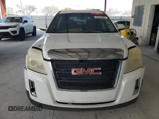 2010 GMC Terrain SLE-1 z VIN 2CTALBEW0A6381642, wystawiony jako Copart lot #52284805 z przebiegiem 236 179 mil mil oraz Szkoda całkowita • Salvage title. Historia ofert i sprzedaży dostępna na DreamBid. Obrazek 5.