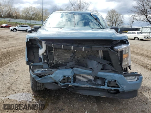 2023 Ford F-150 XL z VIN 1FTEW1EP6PKD55009, wystawiony jako Copart lot #53661895 z przebiegiem 22 594 mil mil oraz Szkoda całkowita • Salvage title. Historia ofert i sprzedaży dostępna na DreamBid. Obrazek 5.