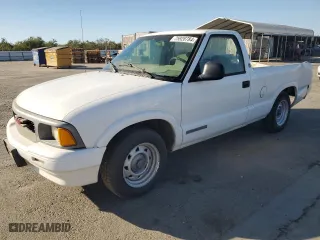 1997 GMC Sonoma SLS with VIN 1GTCS14X1VK519011, listed as a Copart auction lot 75928784 with 173,311 mi miles and Salvage Title. Bid and sale history available at carsss.com. Image 1.