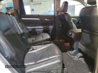 2015 Toyota Highlander XLE z VIN 5TDJKRFH9FS217763, wystawiony jako Copart lot #54377945 z przebiegiem 171 884 mil mil oraz Szkoda całkowita • Salvage title. Historia ofert i sprzedaży dostępna na DreamBid. Obrazek 11.
