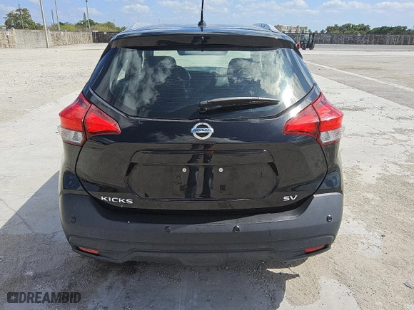 2020 Nissan Kicks SV with VIN 3N1CP5CV0LL549446, listed as a Copart auction lot 54381605 with 104,566 mi miles and Clean Title. Bid and sale history available at carsss.com. Image 6.