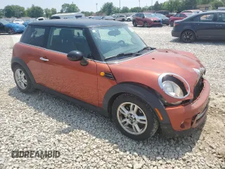 2013 MINI Hardtop z VIN WMWSU3C58DT545290, wystawiony jako Copart lot #59393825 z przebiegiem 112 943 mil mil oraz Szkoda całkowita • Salvage title. Historia ofert i sprzedaży dostępna na DreamBid. Obrazek 4.
