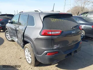 2018 Jeep Cherokee Latitude Plus with VIN 1C4PJMLX9JD508277, listed as a IAAI auction lot 41775471 with 84,375 mi miles. Bid and sale history available at carsss.com. Image 3.