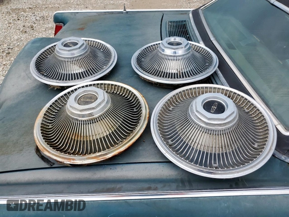 1969 Lincoln Continental с VIN 9Y89A890350, выставлен на аукционе Copart как лот 60557415 с пробегом 114 807 миль миль и Чистый • Clean title. История ставок и продаж доступна на DreamBid. Изображение 12.