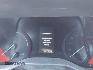 2022 Toyota Sienna LE z VIN 5TDKRKEC0NS101136, wystawiony jako IAAI lot #42141395 z przebiegiem 38 278 mil mil oraz . Historia ofert i sprzedaży dostępna na DreamBid. Obrazek 7.