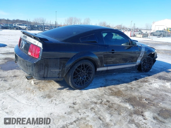 2007 Ford Mustang GT Deluxe with VIN 1ZVFT82H775319621, listed as a IAAI auction lot 41352594 with 123,842 mi miles. Bid and sale history available at carsss.com. Image 4.