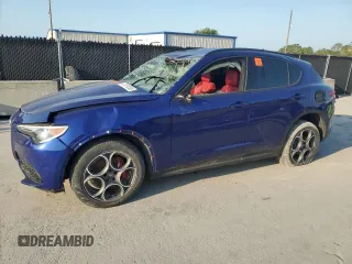 2022 Alfa Romeo Stelvio Sprint z VIN ZASPAKAN3N7D42064, wystawiony jako Copart lot #57510385 z przebiegiem Nie podano mil oraz Tytuł czysty. Historia ofert i sprzedaży dostępna na DreamBid. Obrazek 1.
