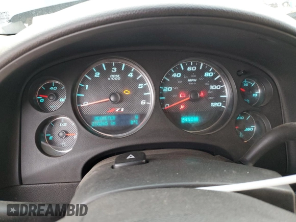 2010 GMC Sierra 1500 with VIN 1GTSKWE28AZ112526, listed as a Copart auction lot 82182794 with 218,265 mi miles and Salvage Title. Bid and sale history available at DreamBid. Image 9.