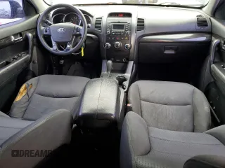 2011 Kia Sorento LX with VIN 5XYKT3A11BG014799, listed as a Copart auction lot 49966885 with 185,247 mi miles and Salvage Title. Bid and sale history available at DreamBid. Image 8.