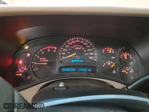 2005 GMC Sierra 2500HD SLT z VIN 1GTHK23245F877195, wystawiony jako Copart lot #41645515 z przebiegiem 175 432 mil mil oraz Czysty tytuł • Clean title. Historia ofert i sprzedaży dostępna na DreamBid. Obrazek 9.