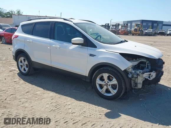 2014 Ford Escape SE with VIN 1FMCU0G94EUA35464, listed as a IAAI auction lot 42046944 with 88,504 mi miles. Bid and sale history available at carsss.com. Image 1.