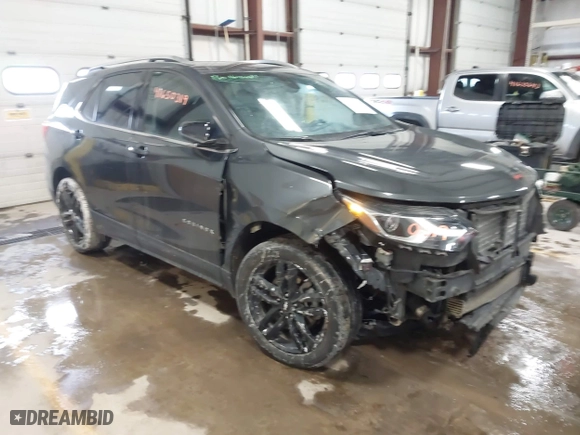 2020 Chevrolet Equinox LT with VIN 2GNAXVEX8L6241939, listed as a IAAI auction lot 41650319 with 51,684 mi miles. Bid and sale history available at carsss.com. Image 1.
