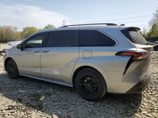 2022 Toyota Sienna LE z VIN 5TDKRKEC0NS098044, wystawiony jako Copart lot #53619535 z przebiegiem 59 252 mil mil oraz Szkoda całkowita • Salvage title. Historia ofert i sprzedaży dostępna na DreamBid. Obrazek 2.