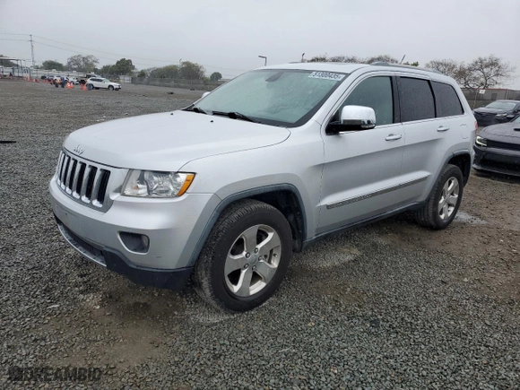 2011 Jeep Grand Cherokee Limited with VIN 1J4RR5GT1BC575570, listed as a Copart auction lot 51300435 with 140,197 mi miles and Clean Title. Bid and sale history available at carsss.com. Image 1.