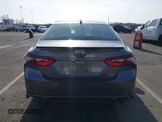 2023 Toyota Camry SE z VIN 4T1G11BK7PU077382, wystawiony jako IAAI lot #41785765 z przebiegiem 34 953 mil mil oraz . Historia ofert i sprzedaży dostępna na DreamBid. Obrazek 16.