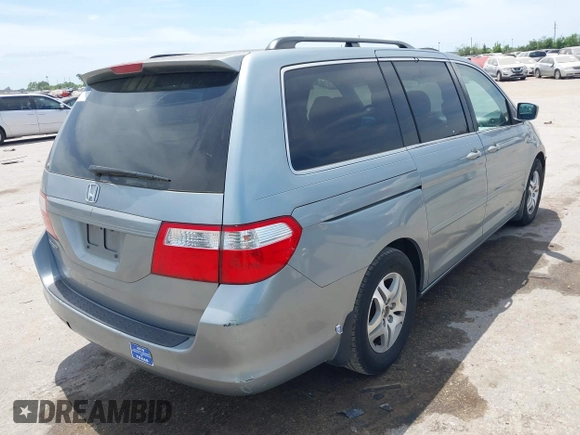 2006 Honda Odyssey EX-L with VIN 5FNRL38626B055441, listed as a IAAI auction lot 42073227 with 210,360 mi miles. Bid and sale history available at carsss.com. Image 4.