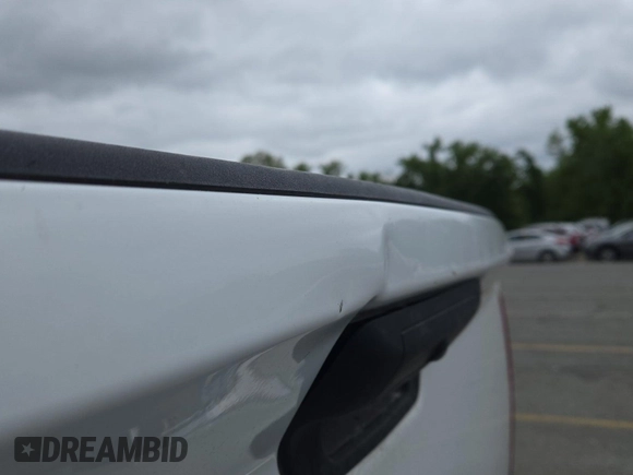2019 Ram 2500 Tradesman with VIN 3C6UR5CL1KG598101, listed as a IAAI auction lot 42667301 with 90,262 mi miles and . Bid and sale history available at DreamBid. Image 5.