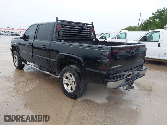 2005 Chevrolet Silverado 1500 LT with VIN 2GCEK13T451222239, listed as a IAAI auction lot 42035279 with 191,439 mi miles and . Bid and sale history available at DreamBid. Image 3.