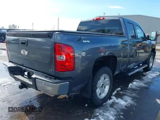 2013 Chevrolet Silverado 1500 LT with VIN 1GCRKSE75DZ364886, listed as a IAAI auction lot 41702368 with 69,351 mi miles and . Bid and sale history available at DreamBid. Image 4.