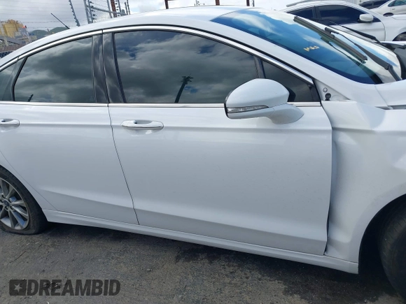 2017 Ford Fusion SE with VIN 3FA6P0HD5HR294185, listed as a IAAI auction lot 41818547 with 115,008 mi miles. Bid and sale history available at carsss.com. Image 13.
