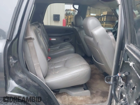 2003 GMC Yukon SLT with VIN 1GKEC13ZX3R181111, listed as a IAAI auction lot 41496338 with 307,996 mi miles. Bid and sale history available at carsss.com. Image 8.