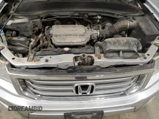 2013 Honda Ridgeline RTL z VIN 5FPYK1F54DB013144, wystawiony jako Copart lot #51323175 z przebiegiem 240 093 mil mil oraz Czysty tytuł • Clean title. Historia ofert i sprzedaży dostępna na DreamBid. Obrazek 11.
