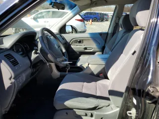 2006 Honda Pilot EX with VIN 2HKYF184X6H520393, listed as a Copart auction lot 48370305 with 168,306 mi miles and Salvage Title. Bid and sale history available at carsss.com. Image 7.