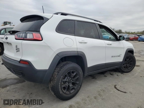 2022 Jeep Cherokee X with VIN 1C4PJMCX8ND522502, listed as a Copart auction lot 88458605 with 16,671 mi miles and Salvage Title. Bid and sale history available at carsss.com. Image 3.