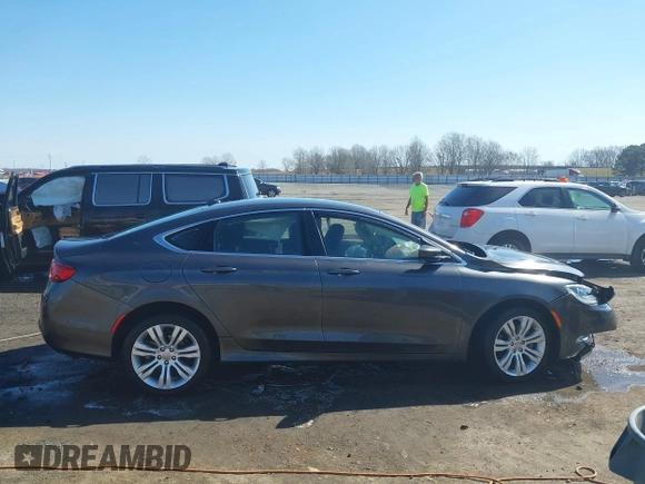 2015 Chrysler 200 Limited with VIN 1C3CCCAB1FN626906, listed as a IAAI auction lot 41644390 with 69,072 mi miles. Bid and sale history available at carsss.com. Image 13.