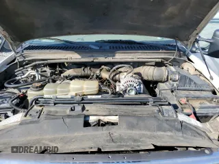 2000 Ford F-250 XL with VIN 1FTNX21F3YEB32295, listed as a Copart auction lot 60867745 with 329,194 mi miles and Salvage title. Bid and sale history available at DreamBid. Image 11.