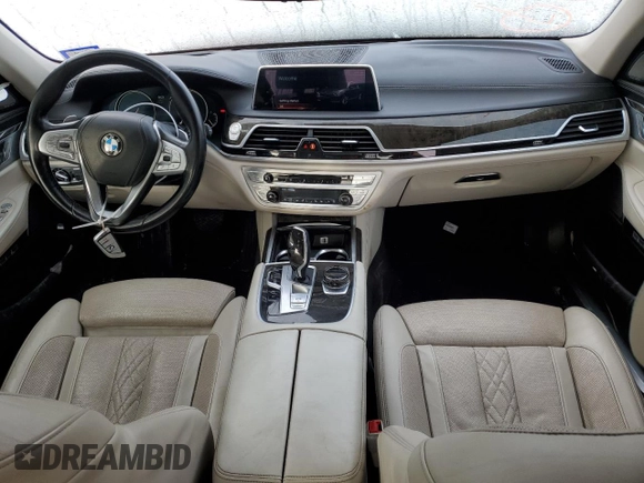 2017 BMW 7 Series 740i xDrive with VIN WBA7E4C3XHGV23345, listed as a Copart auction lot 40793704 with 71,046 mi miles. Bid and sale history available at carsss.com. Image 8.