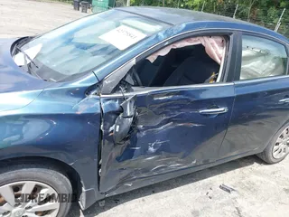 2017 Nissan Sentra SV с VIN 3N1AB7AP3HY372732, выставлен на аукционе IAAI как лот 42375841 с пробегом 131 723 миль миль и . История ставок и продаж доступна на DreamBid. Изображение 6.