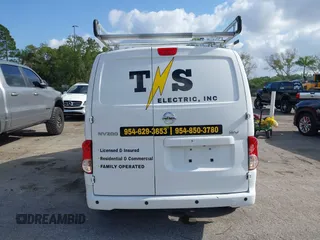 2021 Nissan NV200 SV с VIN 3N6CM0KN8MK693664, выставлен на аукционе IAAI как лот 42204821 с пробегом 41 204 миль миль и . История ставок и продаж доступна на DreamBid. Изображение 17.