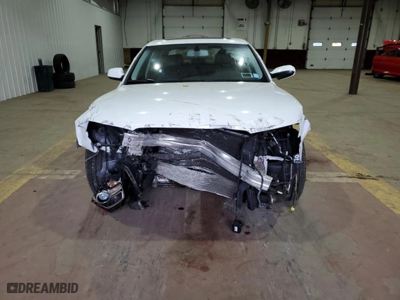 2015 Audi A4 Premium with VIN WAUBFAFL5FN024849, listed as a Copart auction lot 71641854 with 0 mi miles and Salvage Title. Bid and sale history available at carsss.com. Image 5.