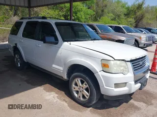 2009 Ford Explorer XLT z VIN 1FMEU73E39UA31349, wystawiony jako IAAI lot #41924498 z przebiegiem 267 264 mil mil oraz . Historia ofert i sprzedaży dostępna na DreamBid. Obrazek 1.