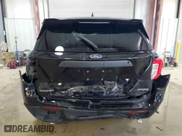 2022 Ford Police Interceptor Utility z VIN 1FM5K8AB6NGB80481, wystawiony jako Copart lot #80302194 z przebiegiem 12 744 mil mil oraz Czysty tytuł • Clean title. Historia ofert i sprzedaży dostępna na DreamBid. Obrazek 6.