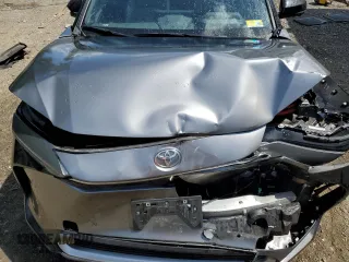 2023 Toyota bZ4X XLE z VIN JTMABACA9PA008983, wystawiony jako Copart lot #58891994 z przebiegiem Nie podano mil oraz Szkoda całkowita • Salvage title. Historia ofert i sprzedaży dostępna na DreamBid. Obrazek 12.