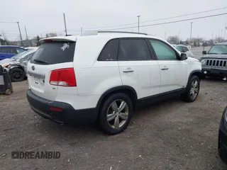 2013 Kia Sorento EX with VIN 5XYKUCA6XDG385102, listed as a IAAI auction lot 41237922 with 149,420 mi miles. Bid and sale history available at carsss.com. Image 4.